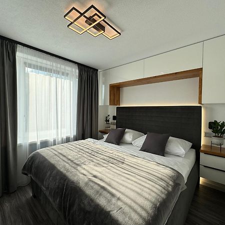 Apartman Piccoladuo V Banskej Bystrici バンスカー・ビストリツァ エクステリア 写真