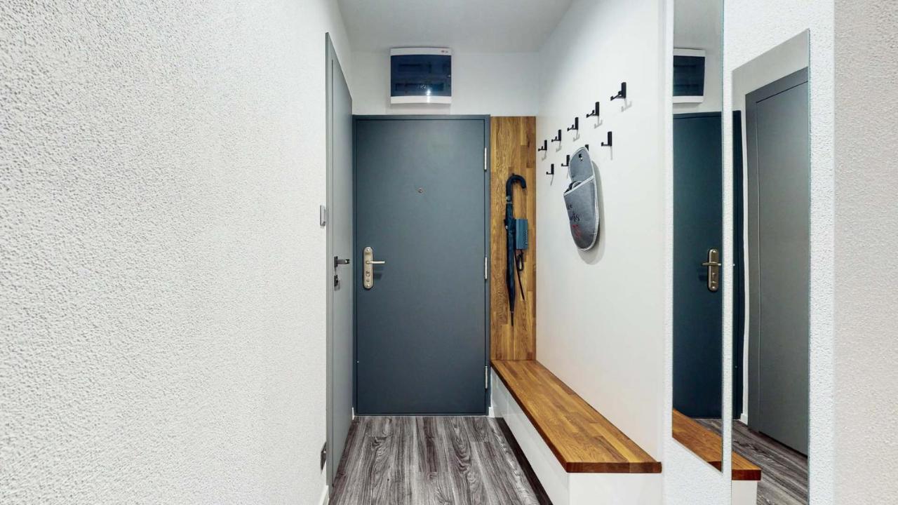 Apartman Piccoladuo V Banskej Bystrici バンスカー・ビストリツァ エクステリア 写真